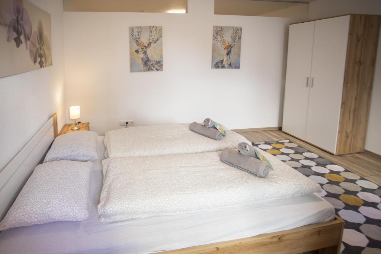 Modern Old Town Apartment Hall in Tirol Eksteriør bilde